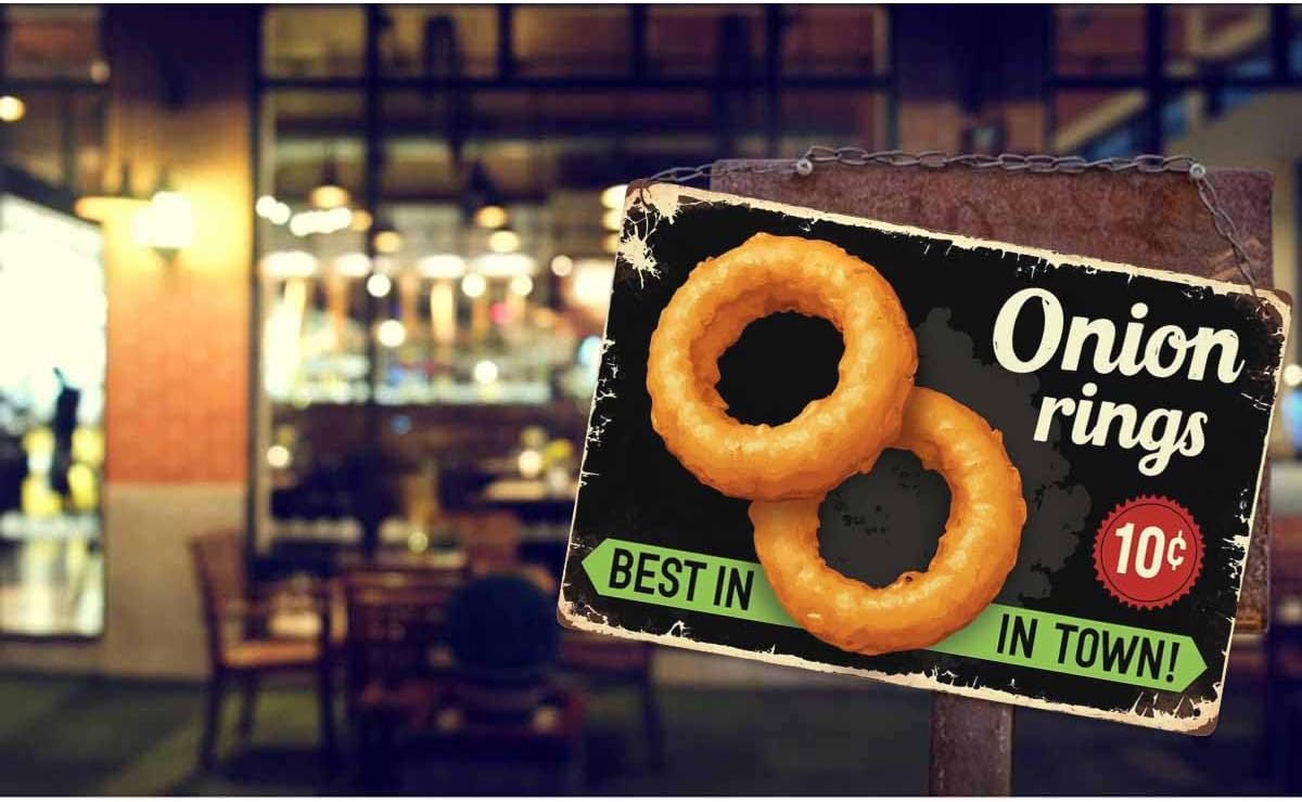 AOYEGO Onion Rings Tin Sign,Restaurant Fast Delicious Food Best in Town Black Vintage Metal Tin Signs for Cafes Bars Pubs Shop Wall Decorative Funny Retro Signs for Men Women 8x12 Inch