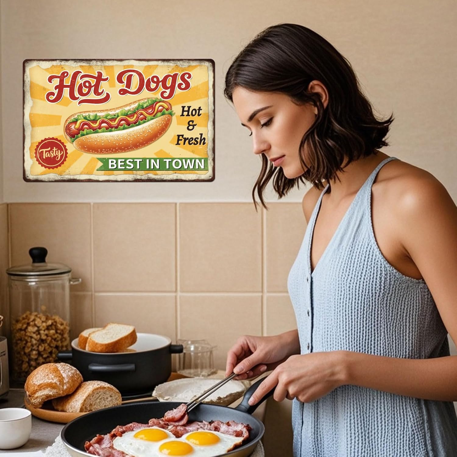GLOBLELAND Hot Dog Fast Food Metal Tin Sign 8x12inch "Best In Town" Vintage Painting Tin Sign Wall Poster Plaque for Kitchen Breakfast Dining Room Café Brunch Culinary Room