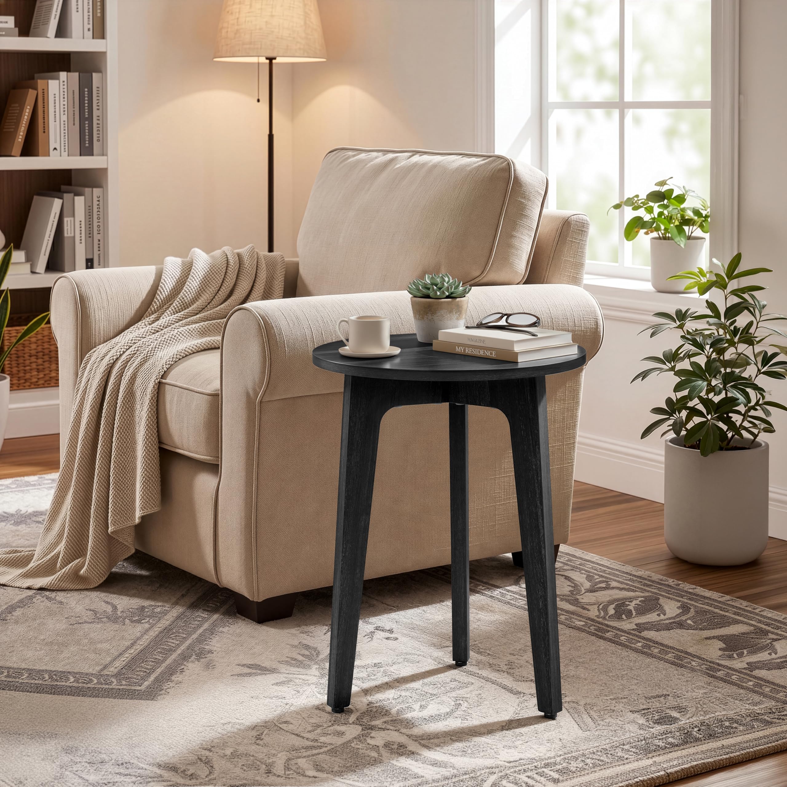 VASAGLE MAEZO Collection - Small Side Table, Round End Table, Nightstand with Tapered Legs, Curved Transitions, for Small Spaces, Living Room, Bedroom, Honey Brown ULET237KB01S